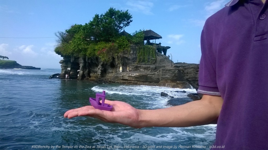 #3DBenchy by the Temple on the Sea at Tanah Lot, Bali – Indonesia - 3D-print and image by Herman Kristanto - ip3d.co.id v01